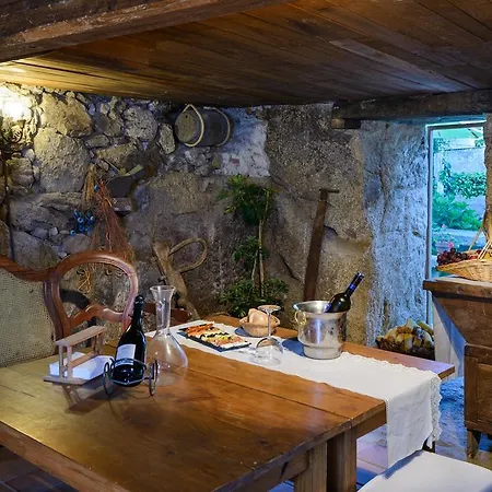 Aldea Bordons Country house *