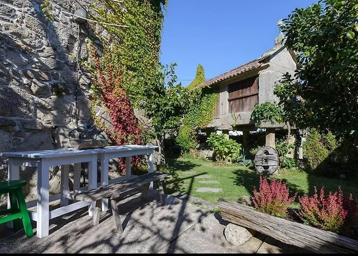 Aldea Bordons Country house *